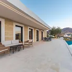 Jerina Mansion By Pikhost Вилла *