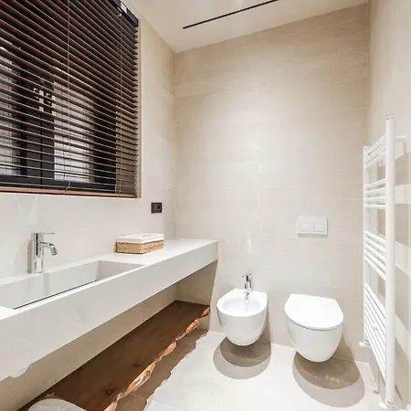 Villa Jerina Mansion By Pikhost Tirana