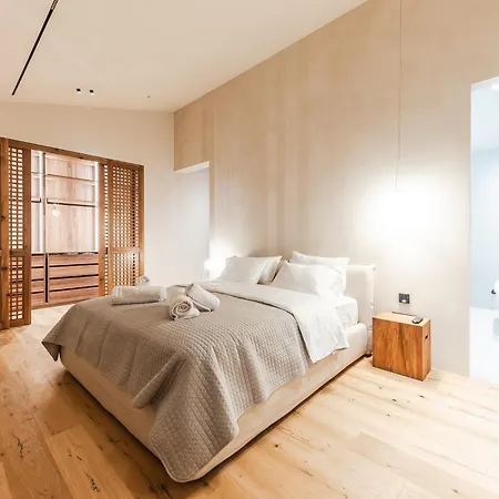 Jerina Mansion By Pikhost Villa