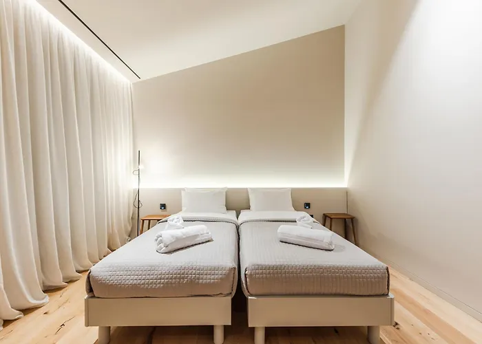 Jerina Mansion By Pikhost Willa