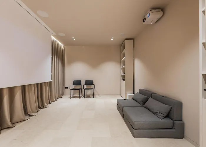 Jerina Mansion By Pikhost Villa