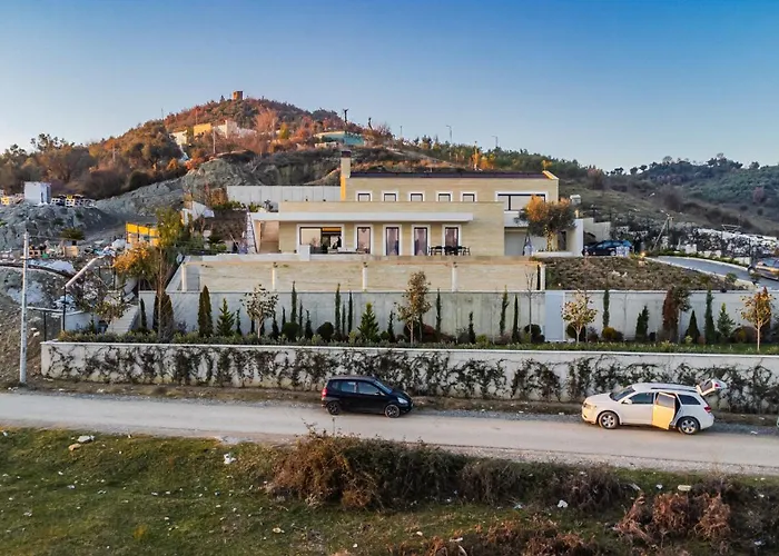 Jerina Mansion By Pikhost *