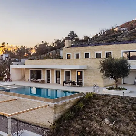 Jerina Mansion By Pikhost Villa