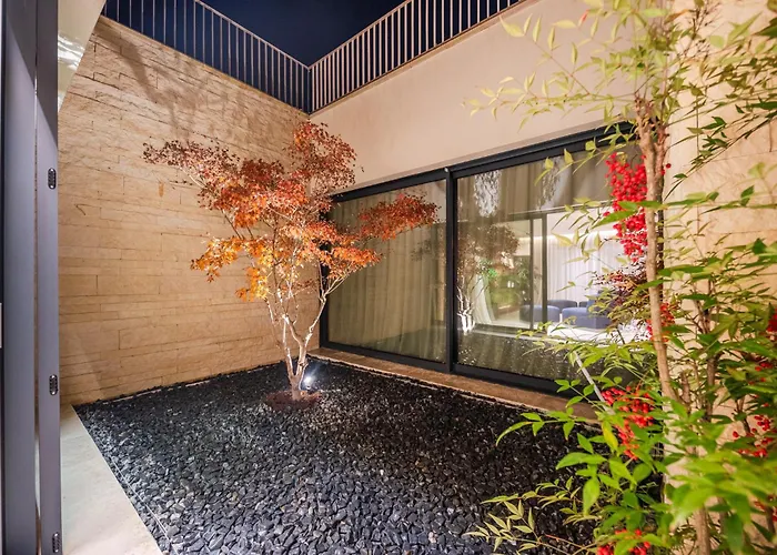 Jerina Mansion By Pikhost *