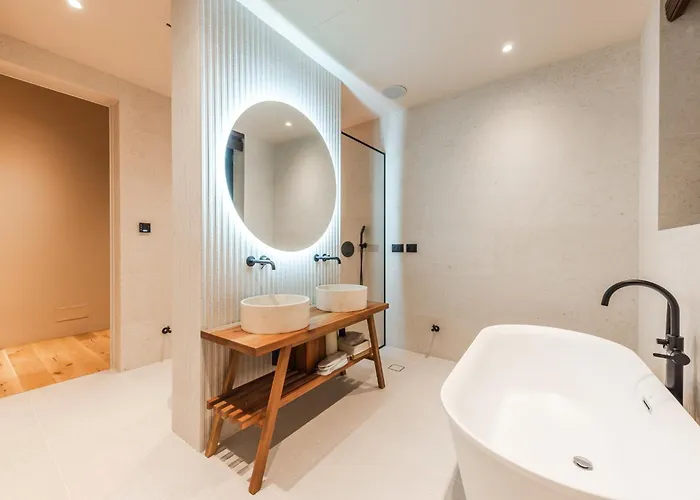 Jerina Mansion By Pikhost Villa