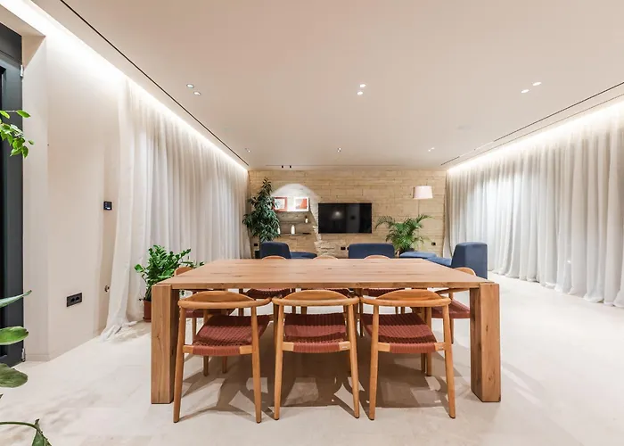 Jerina Mansion By Pikhost Tirana