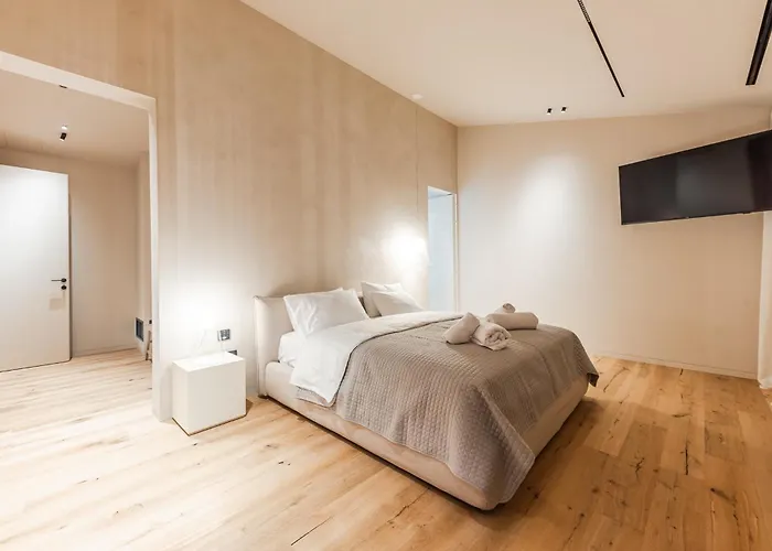 Jerina Mansion By Pikhost 地拉那