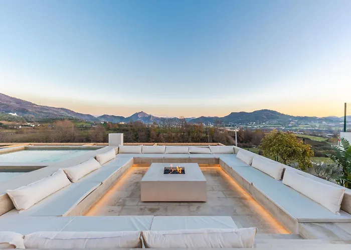 Villa Jerina Mansion By Pikhost Tirana