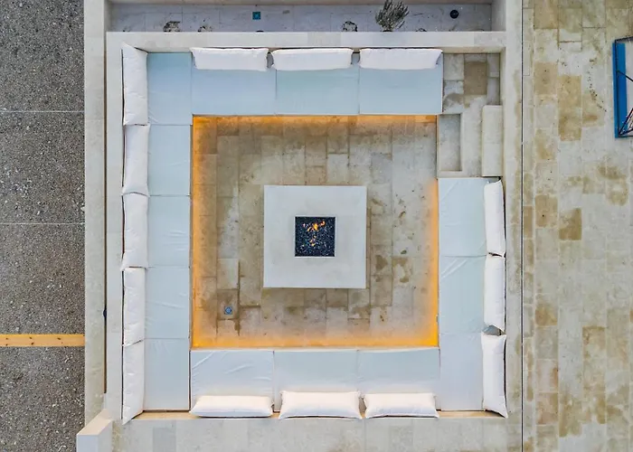 别墅 Jerina Mansion By Pikhost